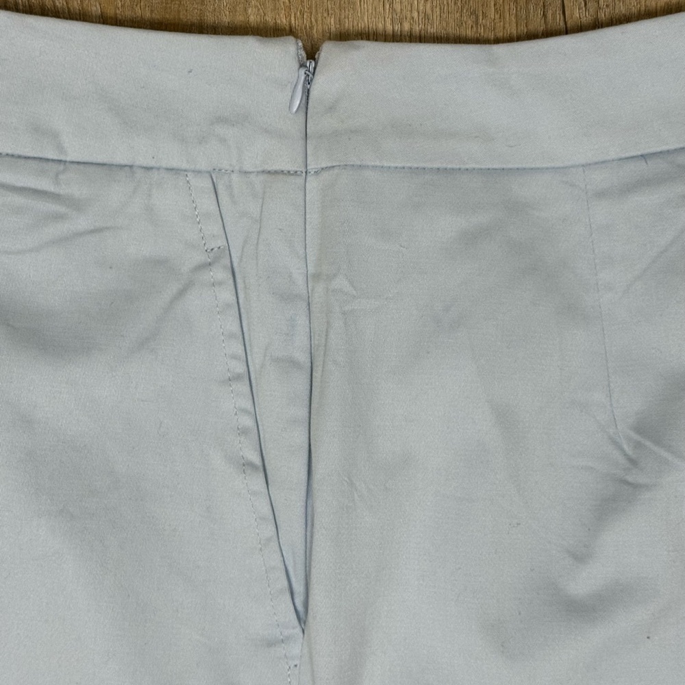Blue Rain Light Blue Petal Scalloped Hem Shorts, Size M - Picture 8 of 10